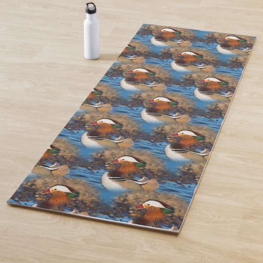 Tapis De Yoga Belle Chatty Mandarin Canard sur le lac (En situation)
