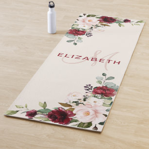Tapis De Yoga Blush Burgundy Élégant Monogramme Floral Aquarelle