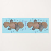 Tapis De Yoga Caricature de platypus bébé très heureuse (Devant (Horizontal))