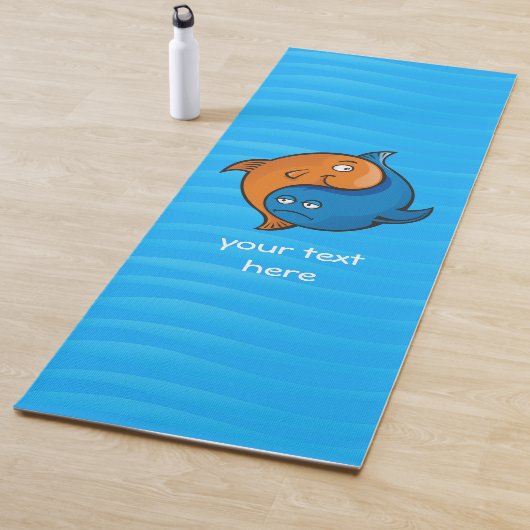 Tapis De Yoga Caricature de poisson Yin Yang (En situation)