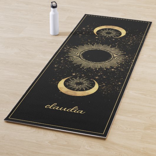Tapis De Yoga Celestial Gold Black Sun Moon Phase Personalized (En situation)