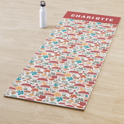 Tapis De Yoga Champignons et fleurs du milieu du siècle moderne  (En situation)