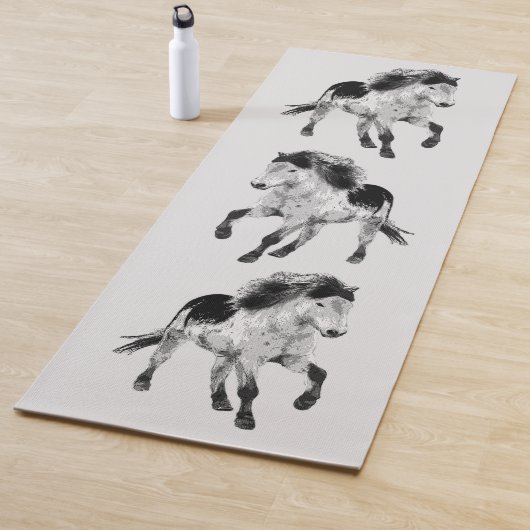 Tapis De Yoga Cheval islandais en mouvement (En situation)