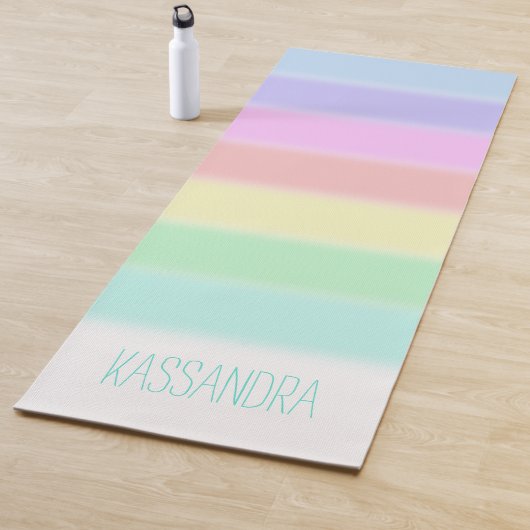 Tapis De Yoga Chic Motif Rainbow coloré (En situation)