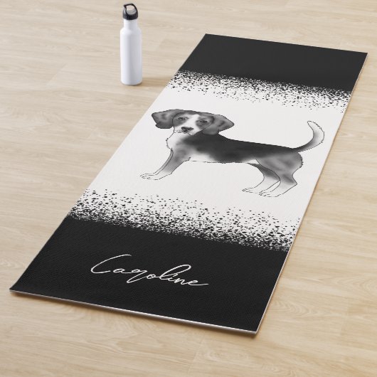 Tapis De Yoga Conception beagle Chien En Noir Et Blanc Avec Text (En situation)
