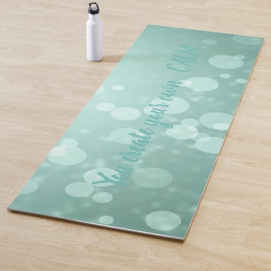Tapis De Yoga Cool Green Bokeh - Vous Créez Votre Propre Calme (En situation)