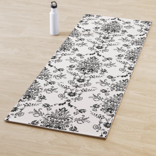 Tapis De Yoga Damas noir sur blanc (En situation)