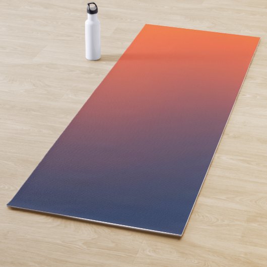 Tapis De Yoga Dégradé Midnight Ember (En situation)