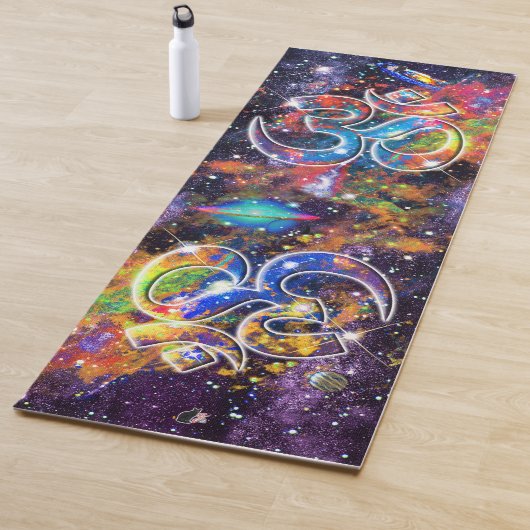 Tapis De Yoga Delta de la dualité OM (En situation)