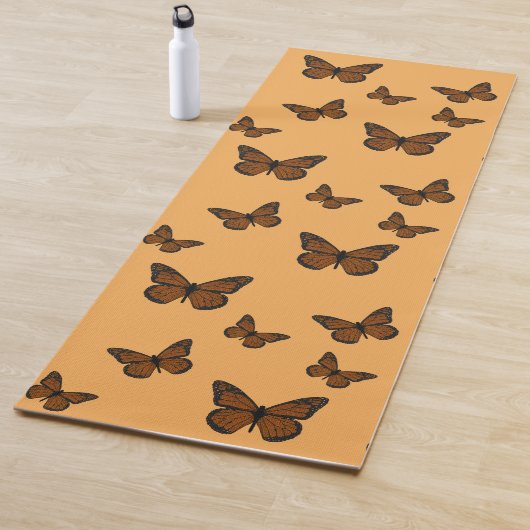 Tapis de Yoga Doodled Monarch (En situation)