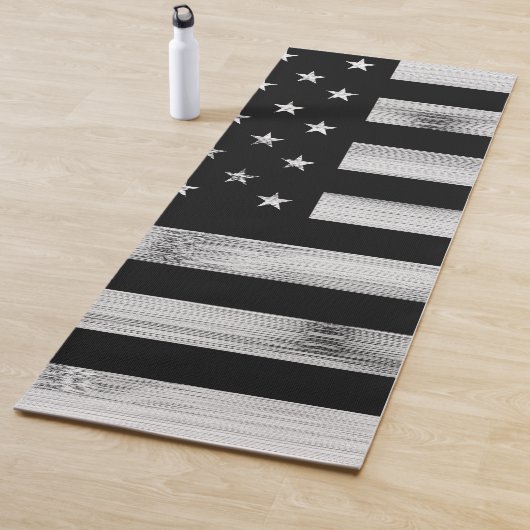 Tapis De Yoga Drapeau américain Bois rustique Noir Blanc Patriot (En situation)