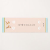 Tapis De Yoga Drôle & mignon chien s'étirant sur rose roux (Devant (Horizontal))