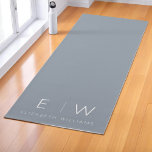 Tapis De Yoga Dusty Blue élégant moderne minimaliste Monogramme<br><div class="desc">Centrer votre pratique avec ce Dusty Blue élégant minimaliste moderne Monogramme Nom Yoga Mat. Dotée d'un ton bleu doux et apaisant et d'un design monogrammé élégant, cette natte personnalisée apporte calme et élégance à chaque séance. Idéal pour le yoga, les pilates ou la méditation, son esthétique minimaliste complète toute routine...</div>