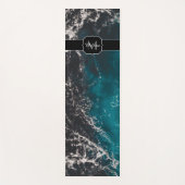 Tapis De Yoga Eau sombre noir bleu mousse ondulée Monogramme (Devant)