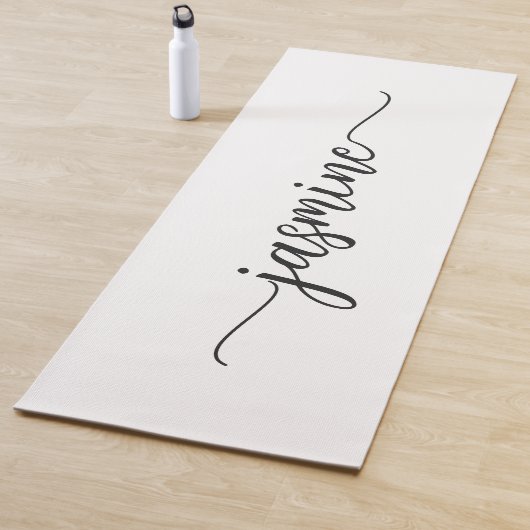 Tapis De Yoga Écriture de nom personnalisé avec monogramme Girly (En situation)