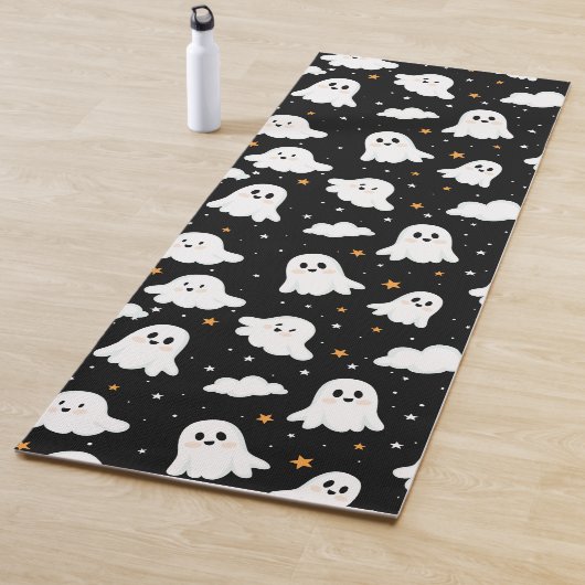 Tapis De Yoga Éffrayant mignon Halloween Ghost Nuageux Star Sky (En situation)