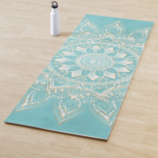 Tapis De Yoga Elégant Blanc Gold Mandala Sky Blue Design (En situation)