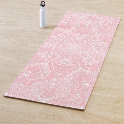 Tapis De Yoga Elégant design blanc Mandala rose (En situation)