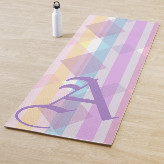 Tapis De Yoga Élégant Pastel rose violet couleurs Monogramme (En situation)