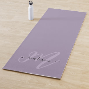 Tapis De Yoga Élégant violet foncé Script Monogramme et nom