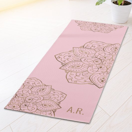Tapis De Yoga Faux Gold Foil On Light Pink Mandala With Initials