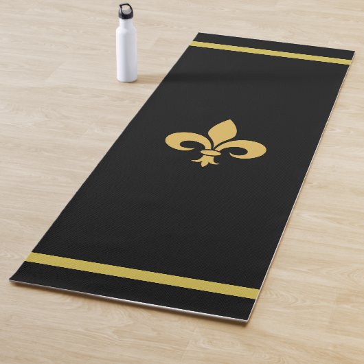 Tapis De Yoga Fleur de Lis personnalisable en noir (En situation)