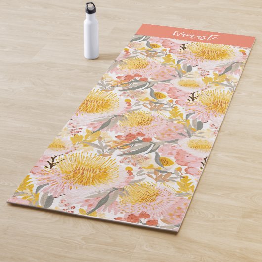 Tapis De Yoga Fleurs côtières roses et jaune (En situation)