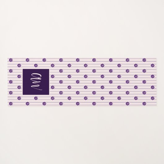 Tapis De Yoga Fleurs Monogrammes Chic De Script Violet Broussail (Dos (Horizontal))
