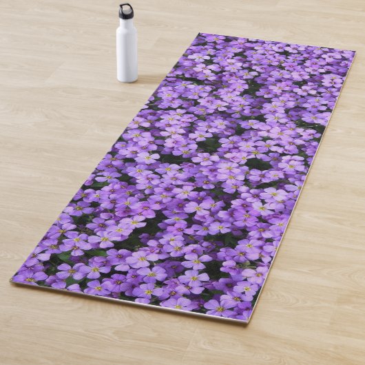 Tapis de Yoga Fleurs Violettes (En situation)