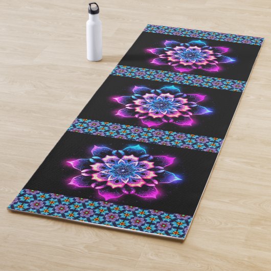 Tapis De Yoga Fleurs violettes (En situation)