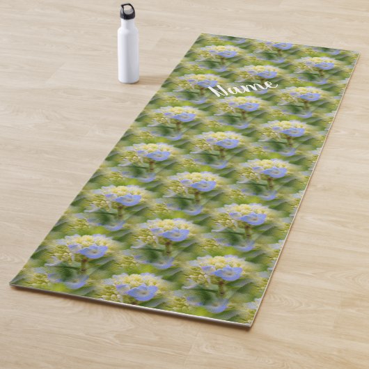 Tapis De Yoga Flore bleu doux Hydrangea Nature personnalisée (En situation)