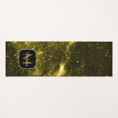 Tapis De Yoga Galaxie abstraite noire jaune foncé Monogramme (Devant (Horizontal))