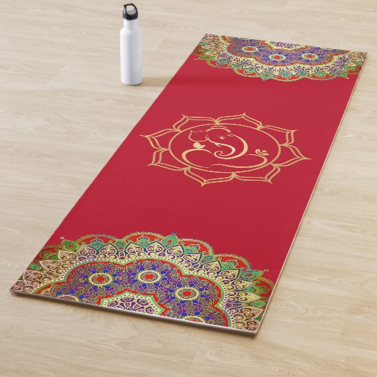 Tapis De Yoga Ganesha or et Mandalas Yoga Mat (En situation)