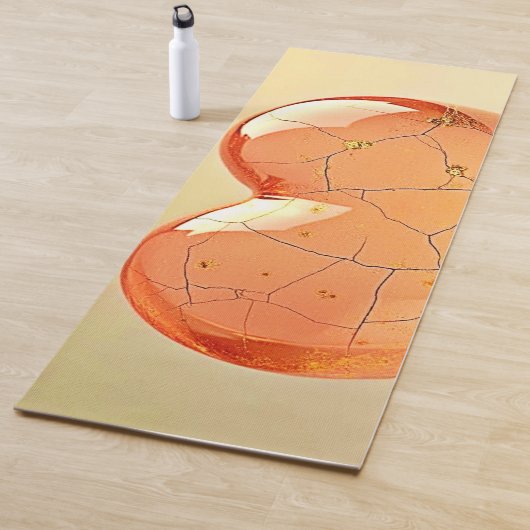 Tapis De Yoga Golden Cracked Heart Glow (En situation)