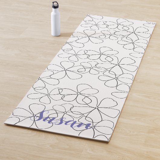 Tapis De Yoga Grandes fleurs noires blanches à main (En situation)