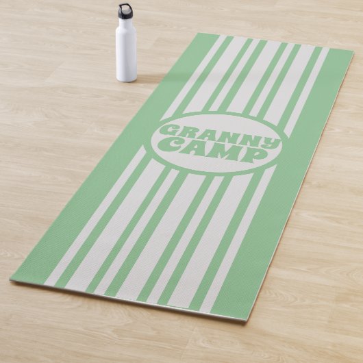 Tapis De Yoga Granny Camp Retro Texte vert (En situation)