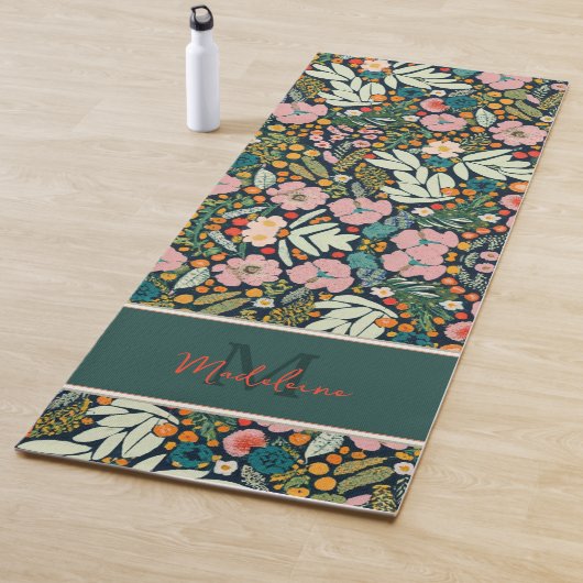 Tapis De Yoga Gras Rustique Fleurs de Jardin Nom Motif Monogramm (En situation)