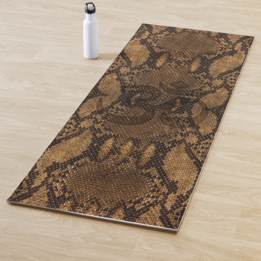 Tapis De Yoga Impression de la peau de serpent Brown (En situation)