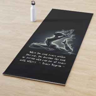 Tapis De Yoga Instructeur de Yoga Reiki Pose King Pigeon à une j