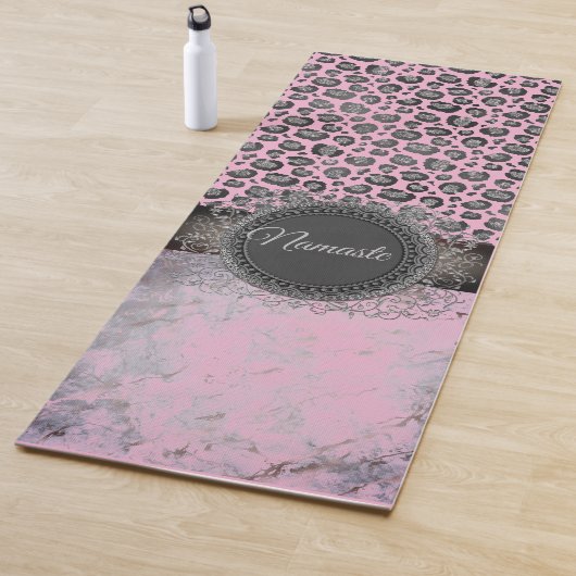 Tapis De Yoga Léopard de marbre rose (En situation)
