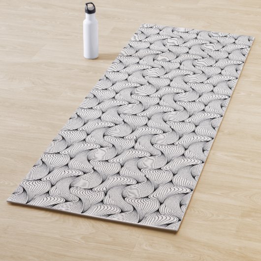 Tapis De Yoga Lignes entrelacées noir et blanc uniques (En situation)