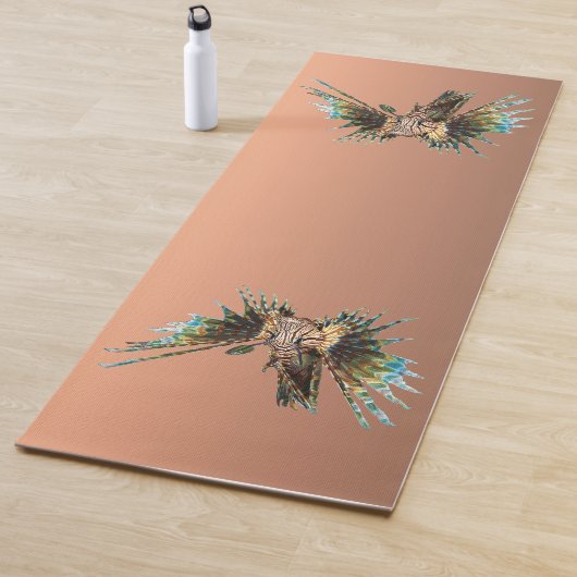 Tapis De Yoga Lionfish - Conception Abstraite - Découpé d'une ph (En situation)