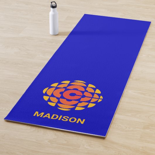 Tapis De Yoga Logo CBC 1974 (En situation)