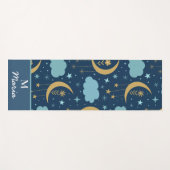 Tapis De Yoga Lune Boho Dorée Avec Nuages Monogramme (Devant (Horizontal))