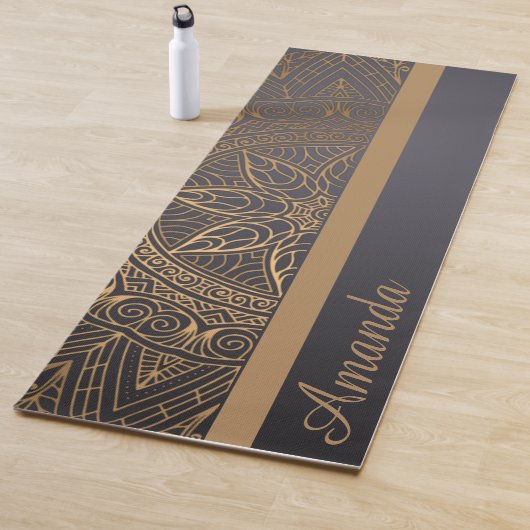 Tapis De Yoga Luxe Elegant Gold Noir Mandala Design Nom (En situation)