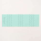 Tapis De Yoga Mint Green Modern Wavy Lines With Custom Name (Devant (Horizontal))