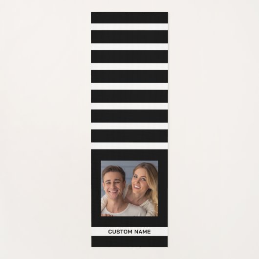Tapis De Yoga Modern Black And White Striped Personalized Photo (Devant)