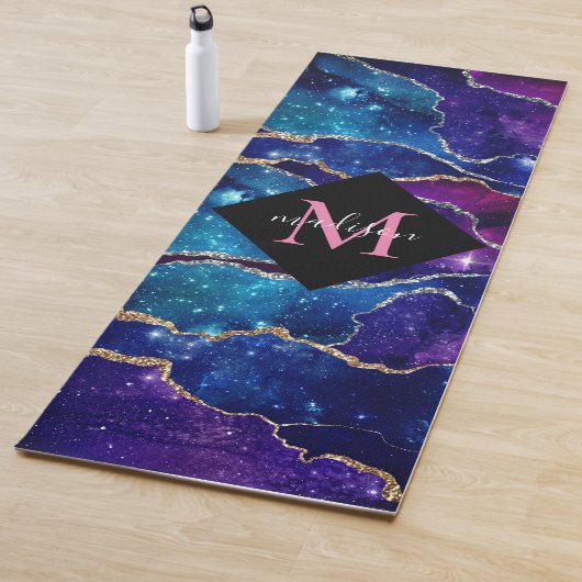 Tapis De Yoga Moderne Monogramme Or Purple Bleu Agate (En situation)