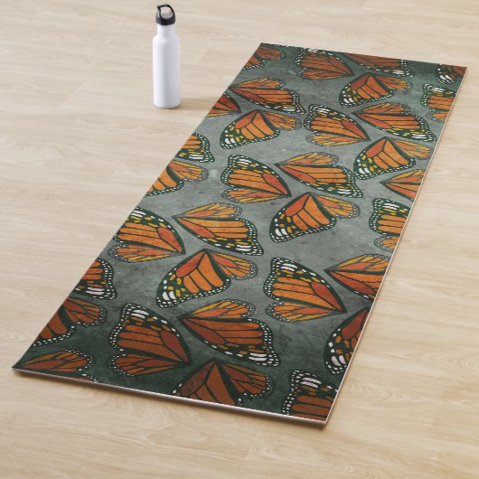 Tapis De Yoga Monarch Butterfly Wings Muted Marbled Green Grey (En situation)