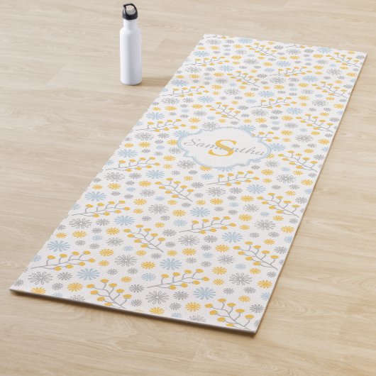 Tapis De Yoga Monogramme bleu gris jaune Motif scandinave (En situation)